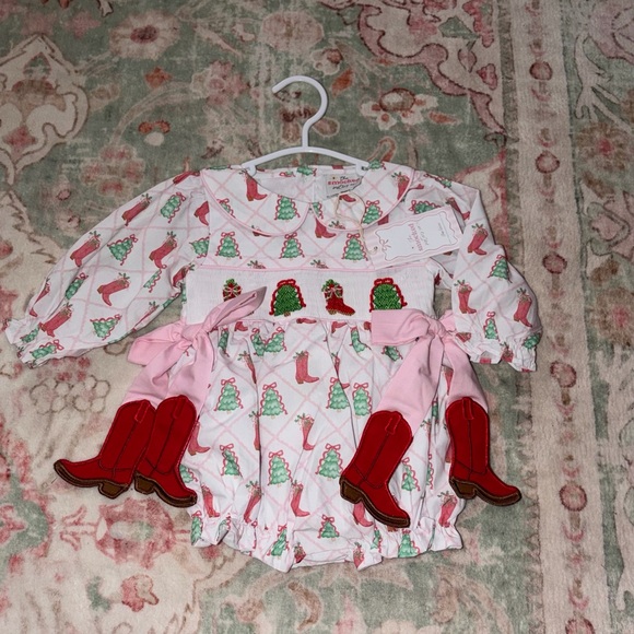 the smocked sisters Other - Charming Pink and Red Christmas bubble
